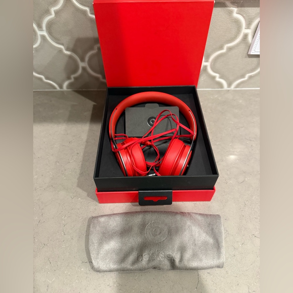 Beats EP Wired On-ear Headphones - Red